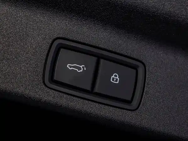 Li Auto L8 2025