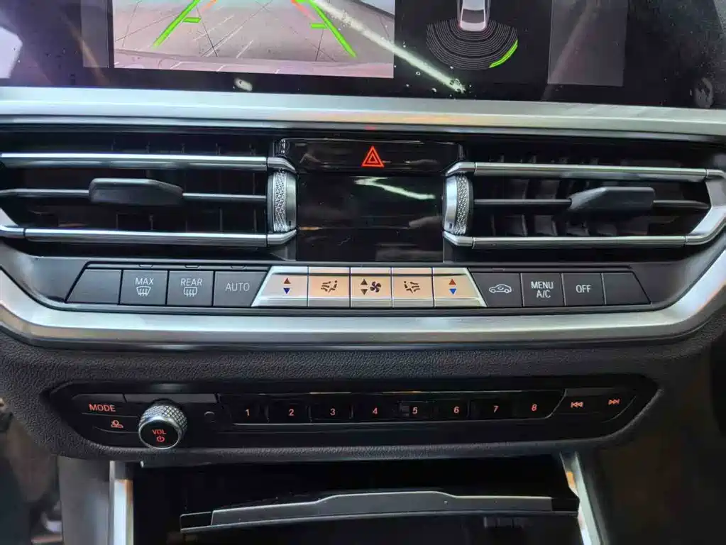 BMW 3 Series 2022 — фото 17