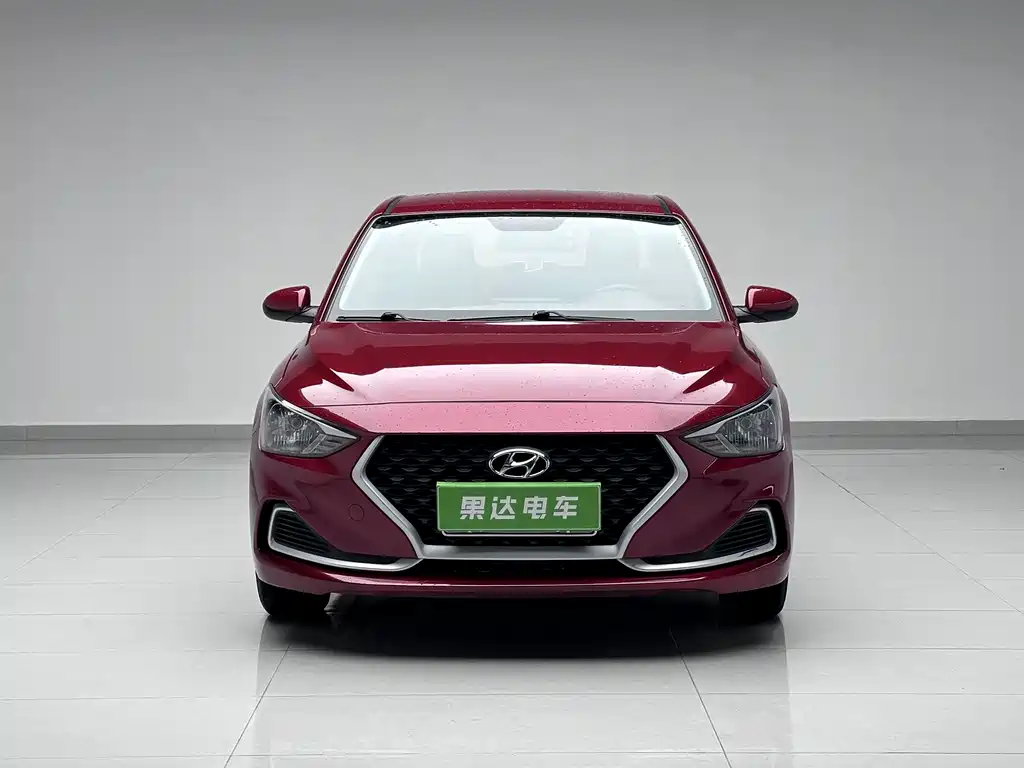 Hyundai Elantra 2021 — фото 2