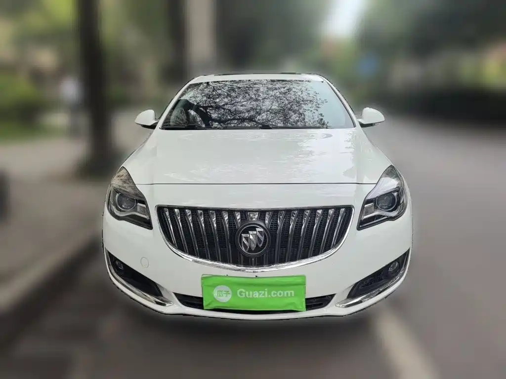 Buick Regal 2017 — фото 24