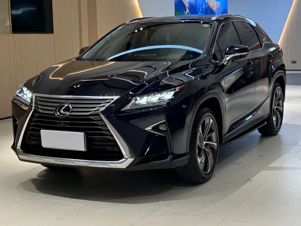 Lexus RX 2018 — фото 1