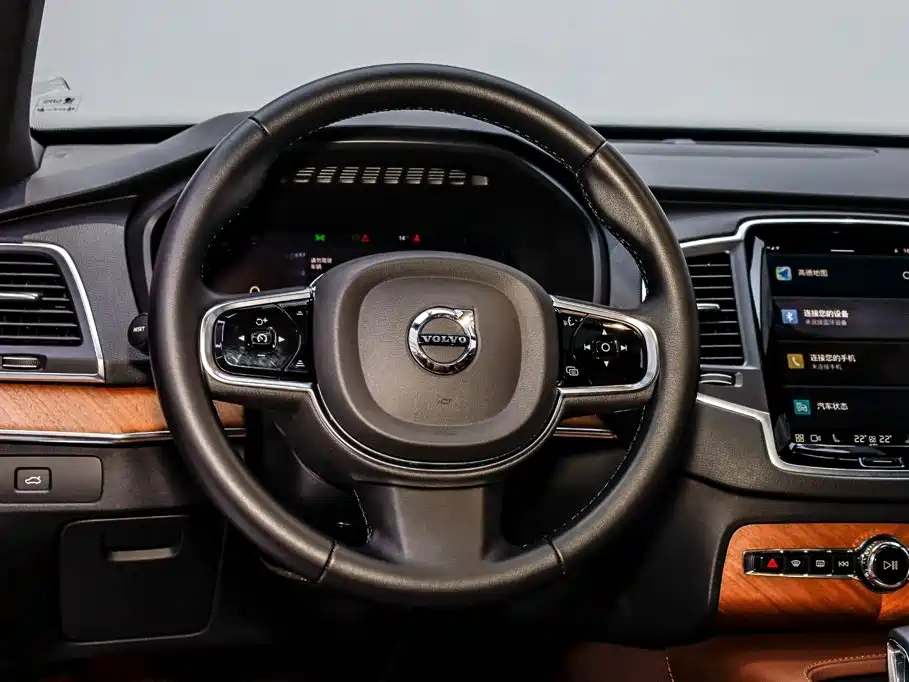 Volvo XC90 2023 — фото 20