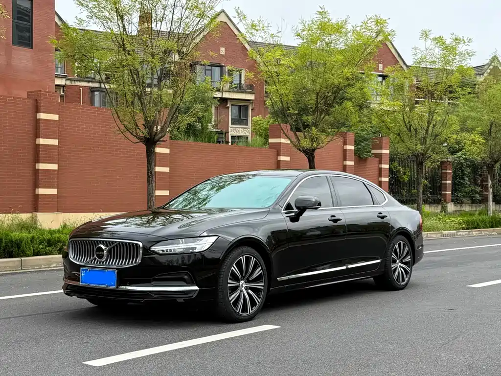 Volvo S90 2024 — фото 1