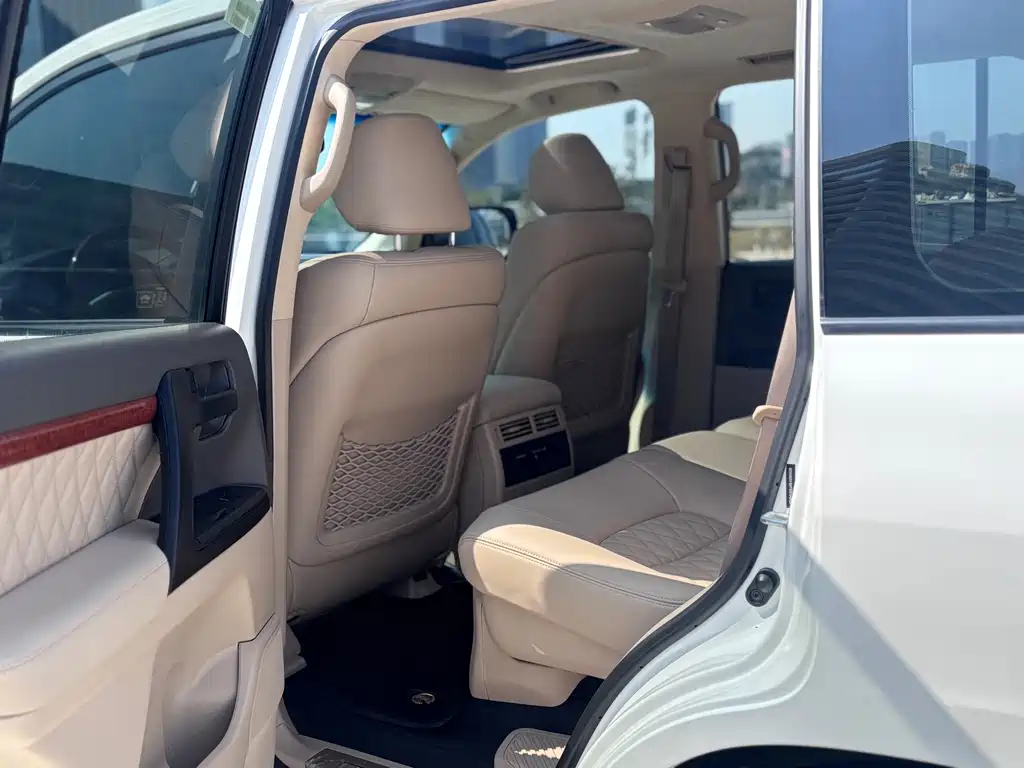 Toyota Land Cruiser 2015 — фото 7