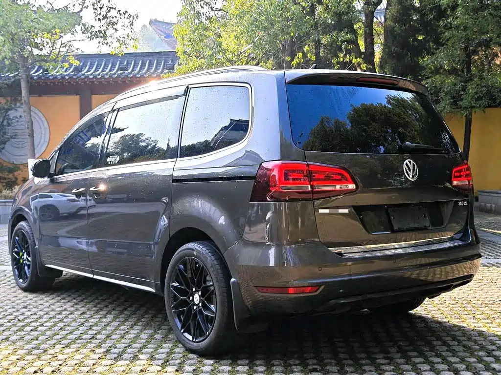 Volkswagen Sharan 2017 — фото 3