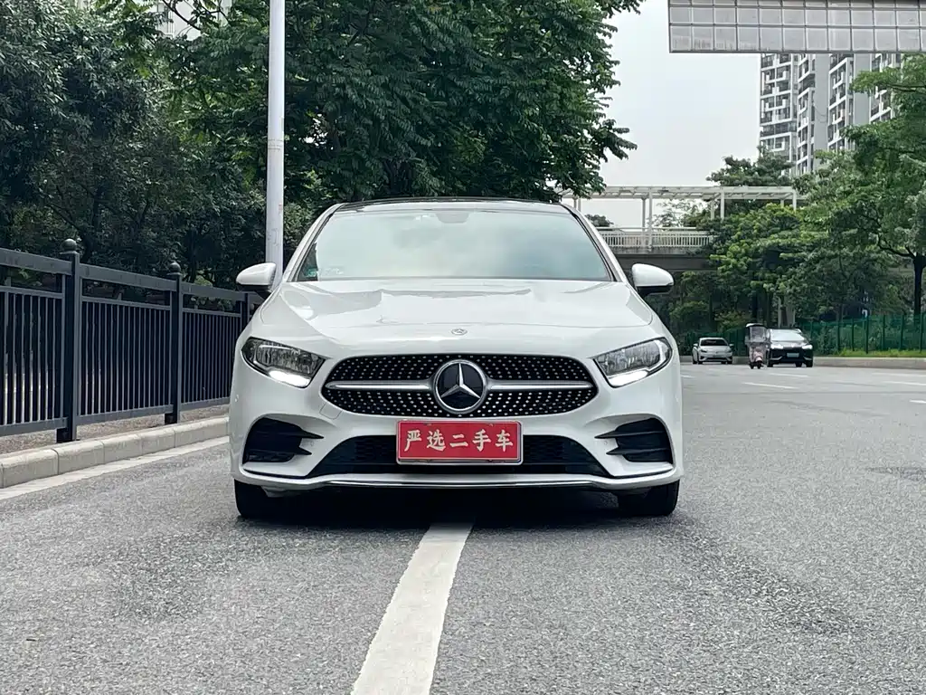 Mercedes-Benz A-Class 2019 — фото 2