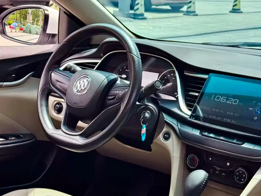 Buick Excelle GT 2017 — фото 10