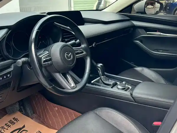 Mazda 3 Axela 2021