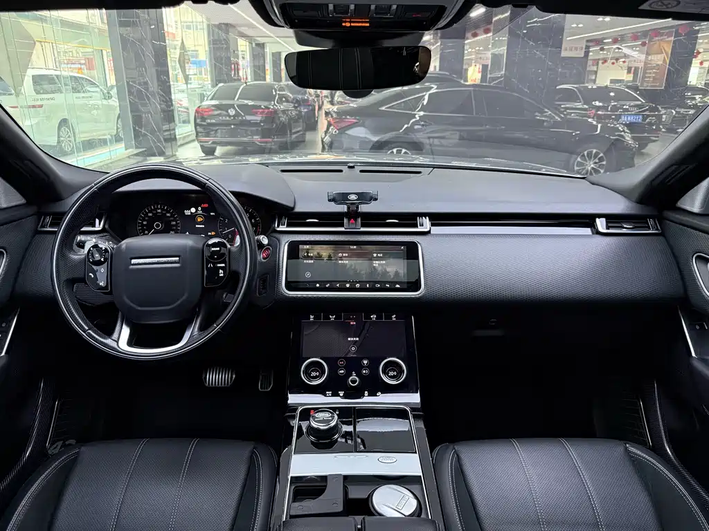 Land Rover Range Rover Velar 2020 — фото 13