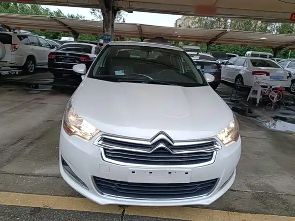 Citroën C4L 2015