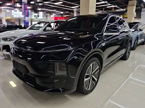 Li Auto L6 2024