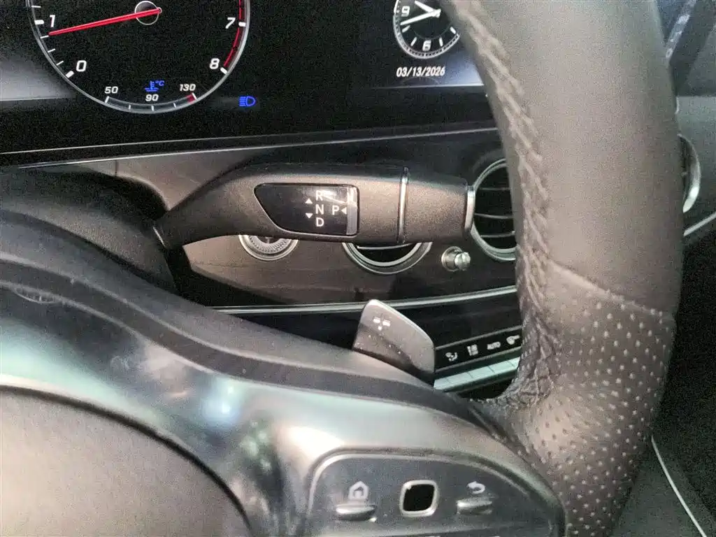 Mercedes-Benz E-Class 2019 — фото 10
