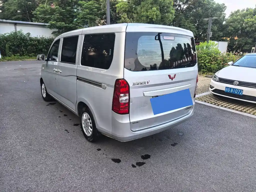 Wuling Rongguang V 2017 — фото 6