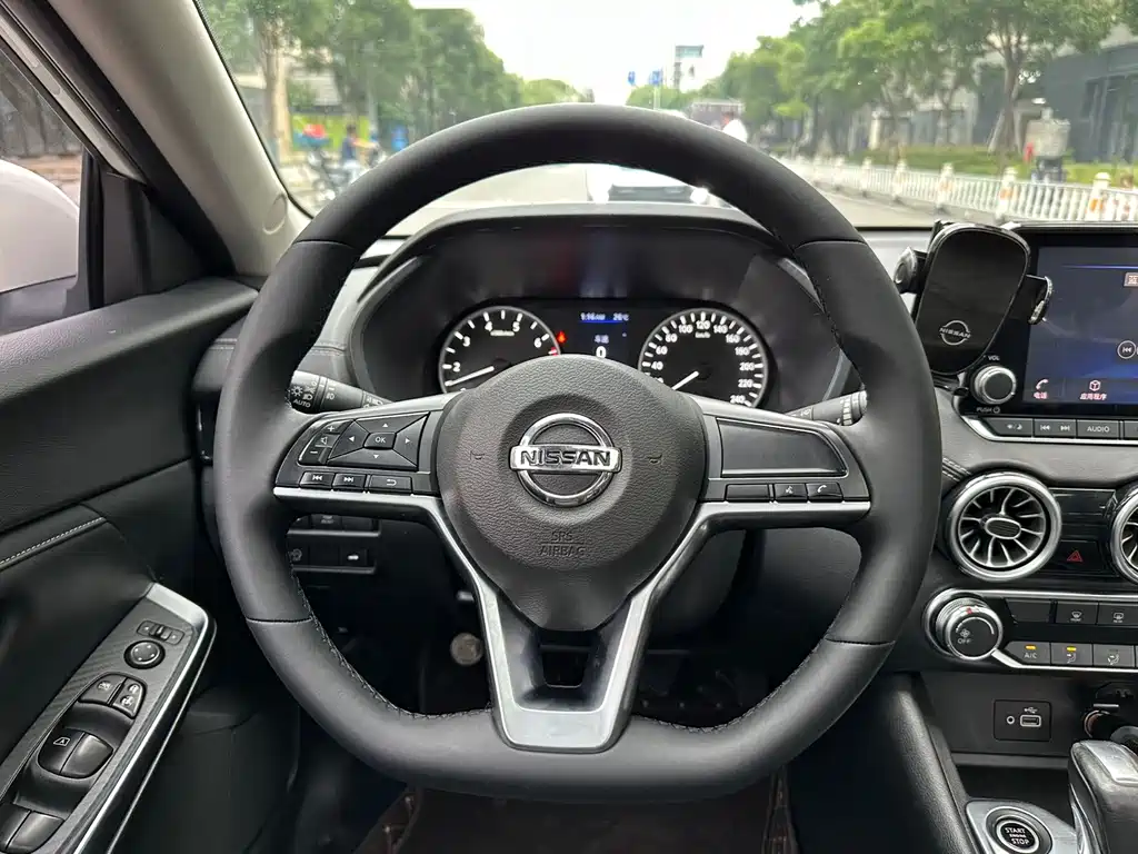 Nissan Sylphy 2020 — фото 13