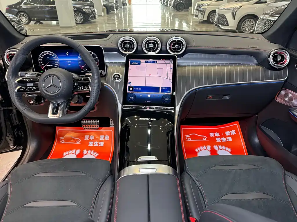 Mercedes-Benz GLC AMG 2025 — фото 10