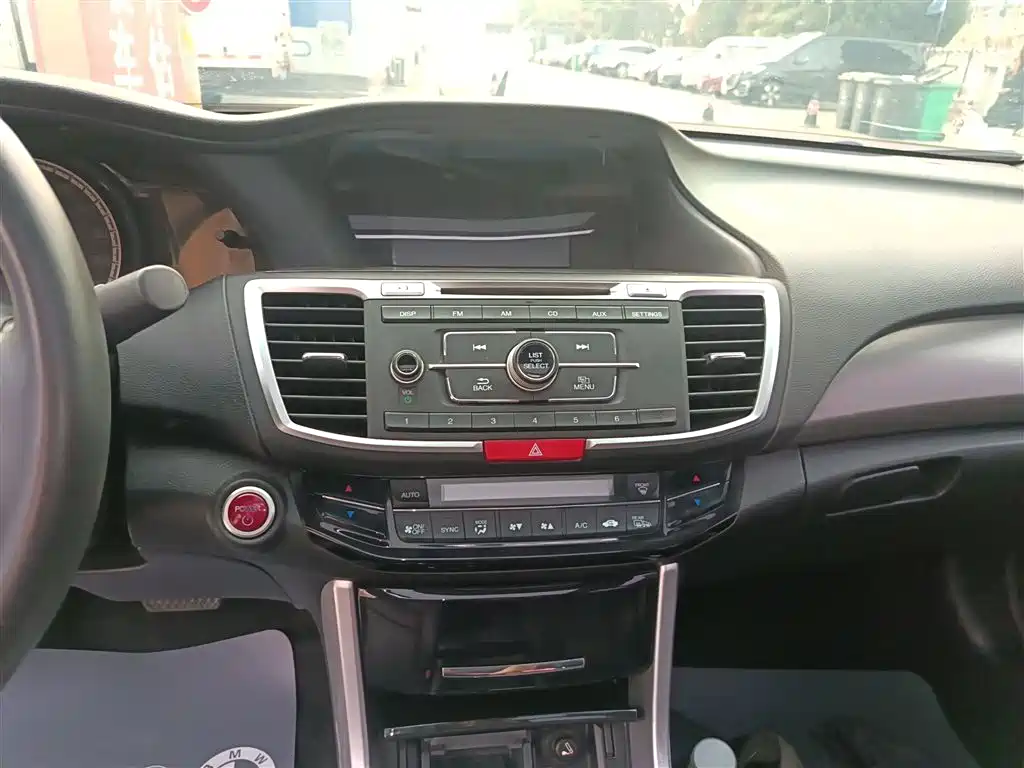 Honda Accord 2019 — фото 13