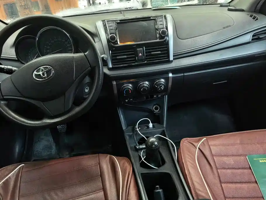 Toyota Vios 2014 — фото 12