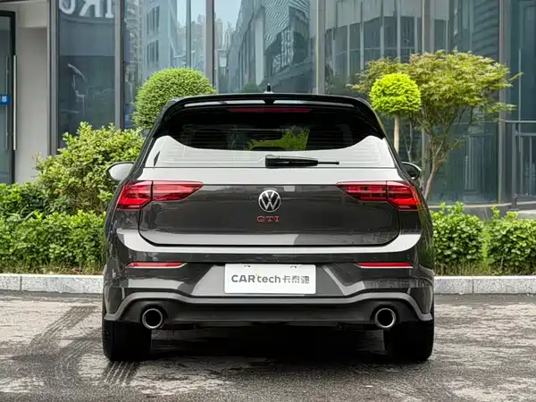 Volkswagen Golf GTI 2023