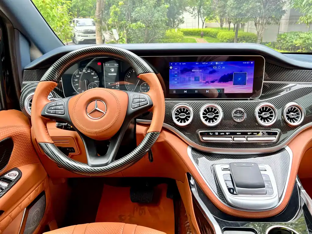 Mercedes-Benz Vito 2023 — фото 10