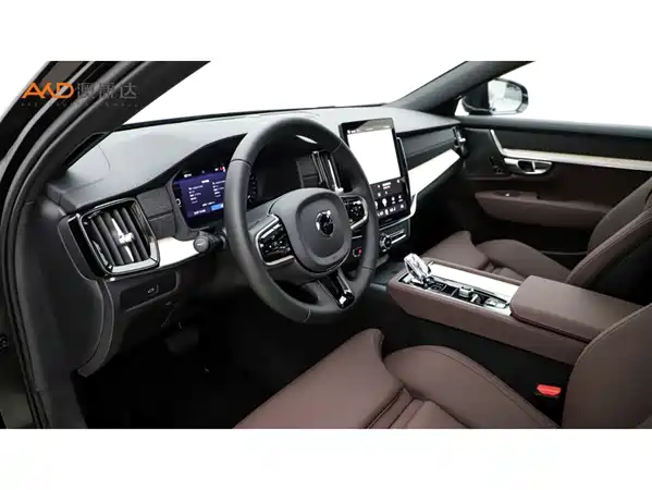 Volvo S90 2025