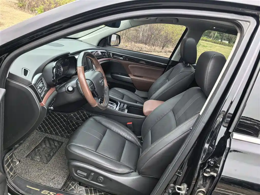 GAC Motor Trumpchi GS8 2019 — фото 8