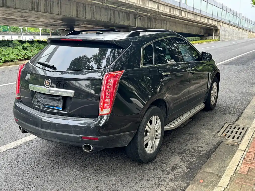 Cadillac SRX 2015 — фото 17