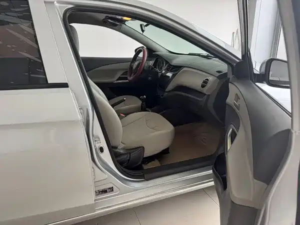 Chevrolet Sail 2015