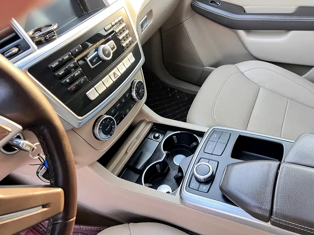 Mercedes-Benz M-Class 2015 — фото 9