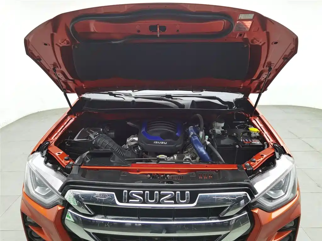 Isuzu D-MAX 2023 — фото 6