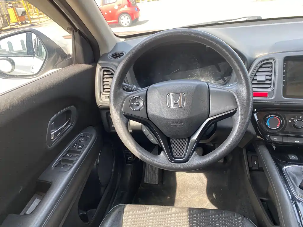 Honda Vezel 2015 — фото 11