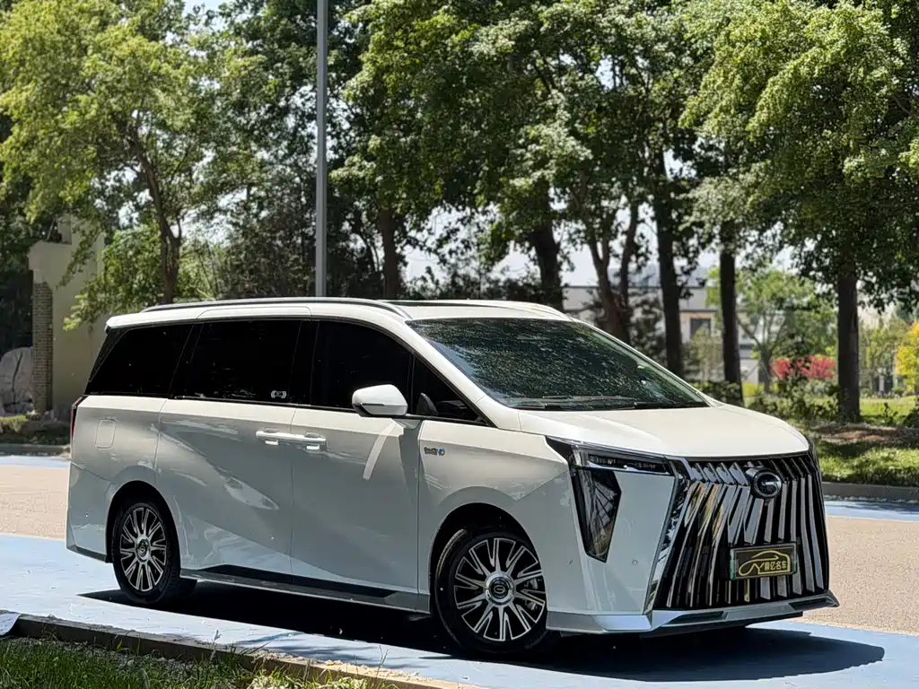GAC Motor Trumpchi E9 2023 — фото 6