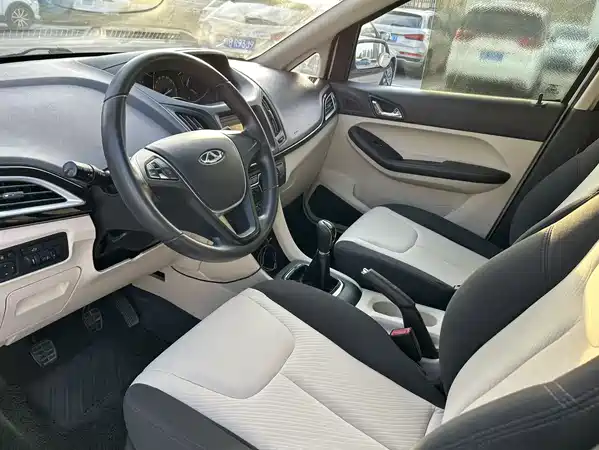 Chery Arrizo M7 2015