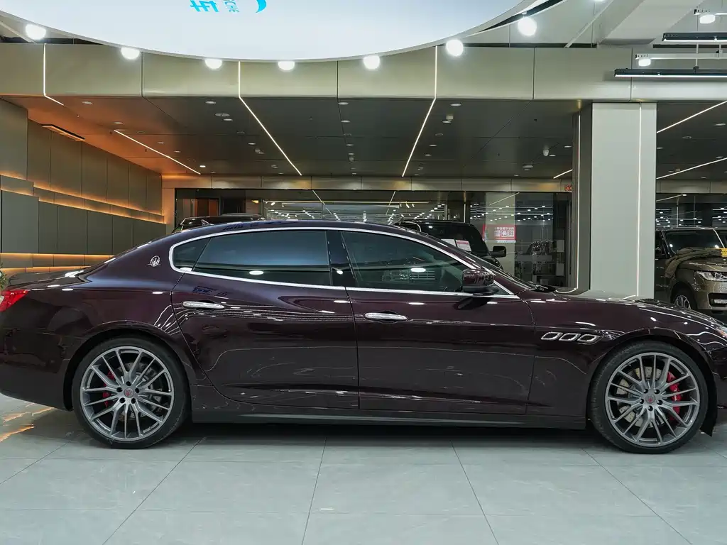 Maserati Quattroporte 2016 — фото 4