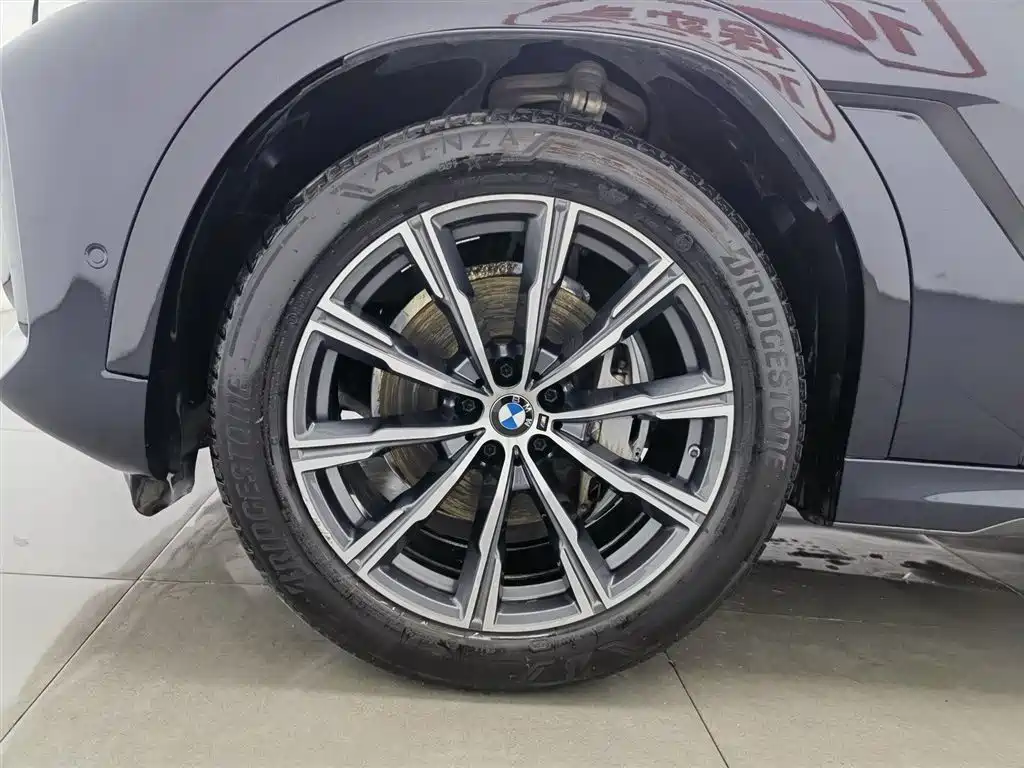 BMW X6 2022 — фото 17