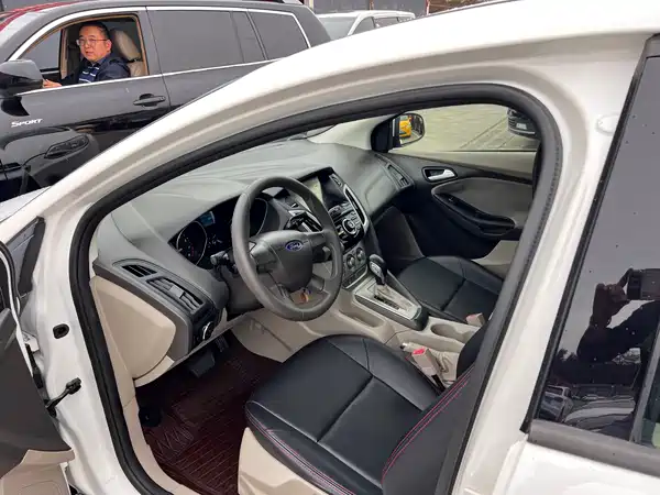 Ford Focus 2012