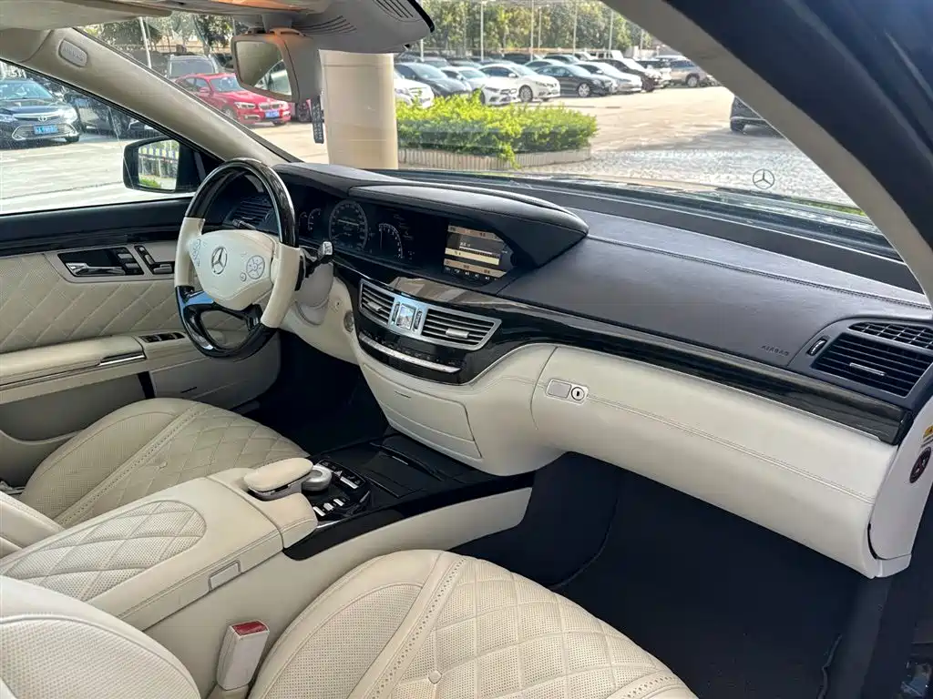 Mercedes-Benz S-Class 2011 — фото 31