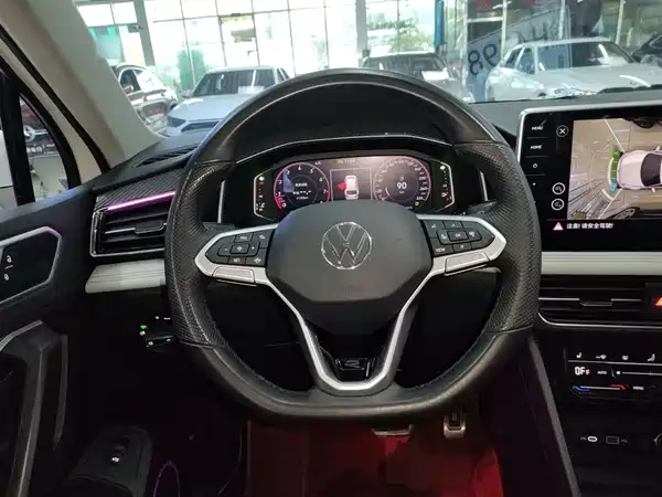 Volkswagen Tiguan L 2024