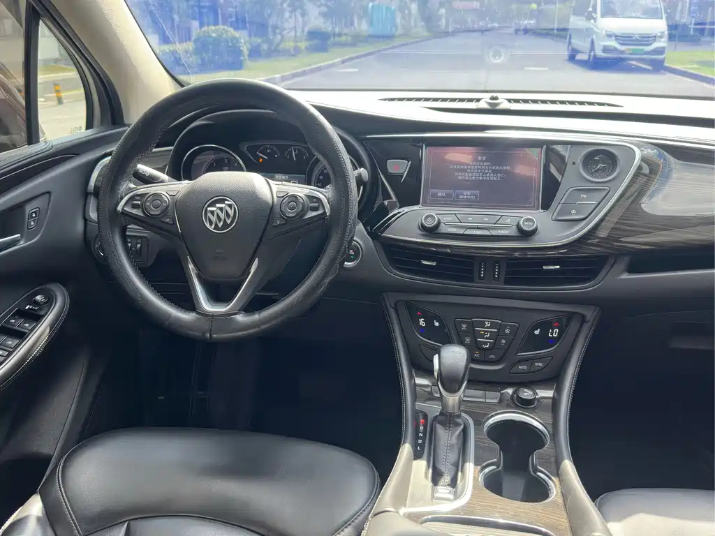 Buick Envision Plus 2018 — фото 15