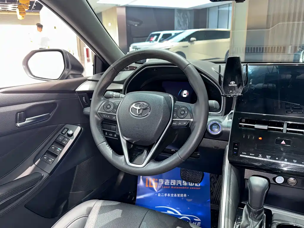 Toyota Avalon 2023 — фото 12