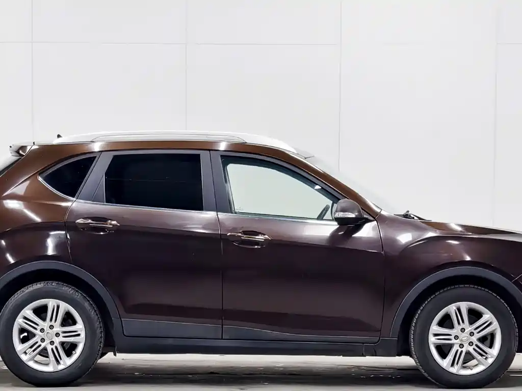 GAC Motor Trumpchi GS5 2014 — фото 8