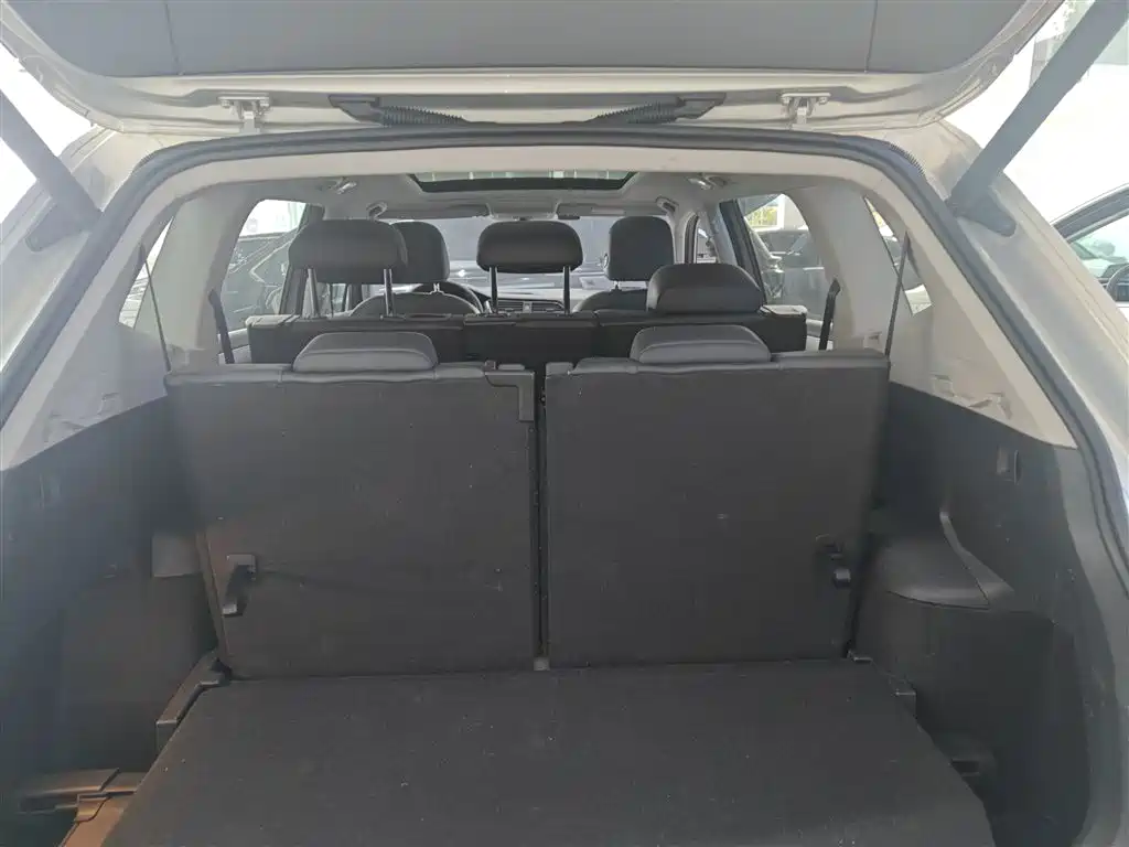 Volkswagen Tiguan L 2019 — фото 19