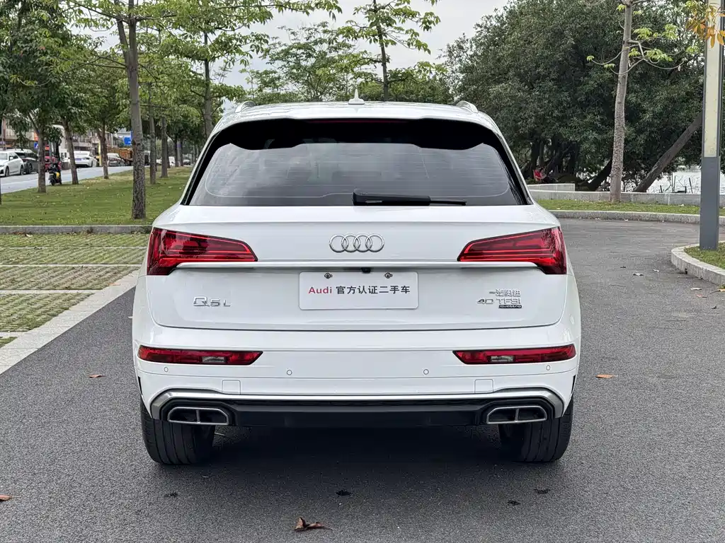 Audi Q5L 2021 — фото 5