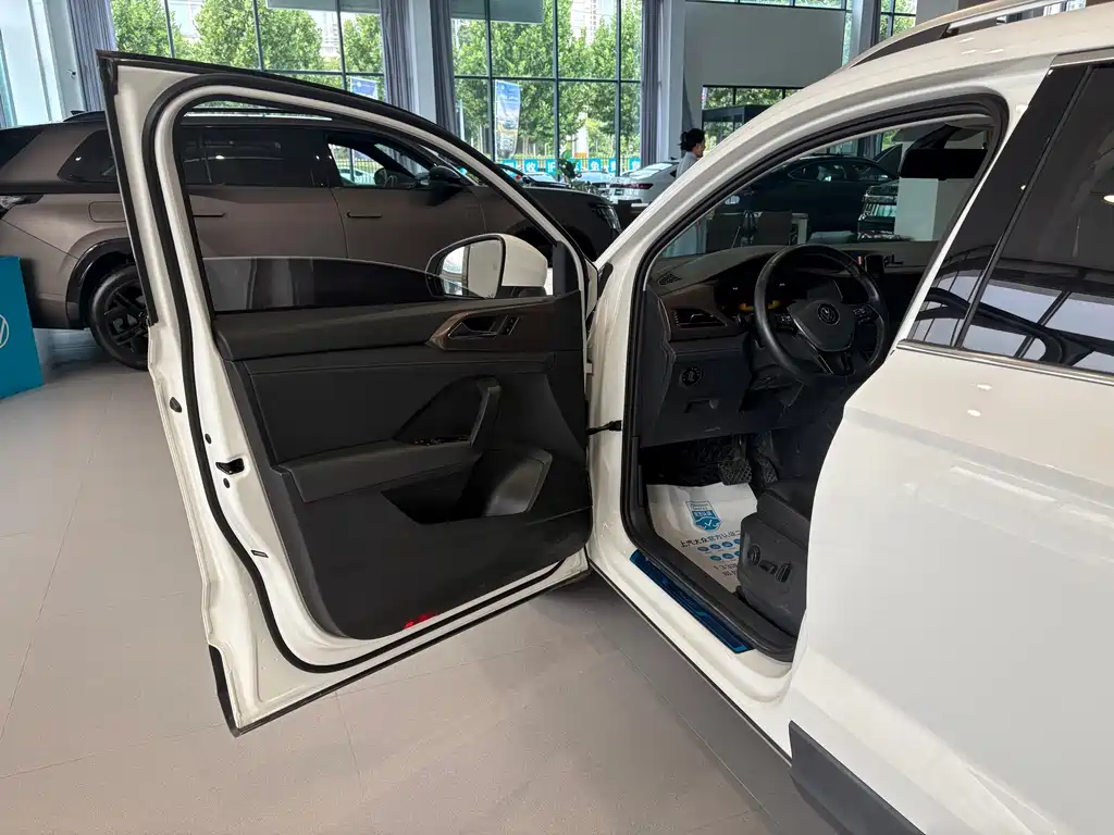 Volkswagen Tharu 2022
