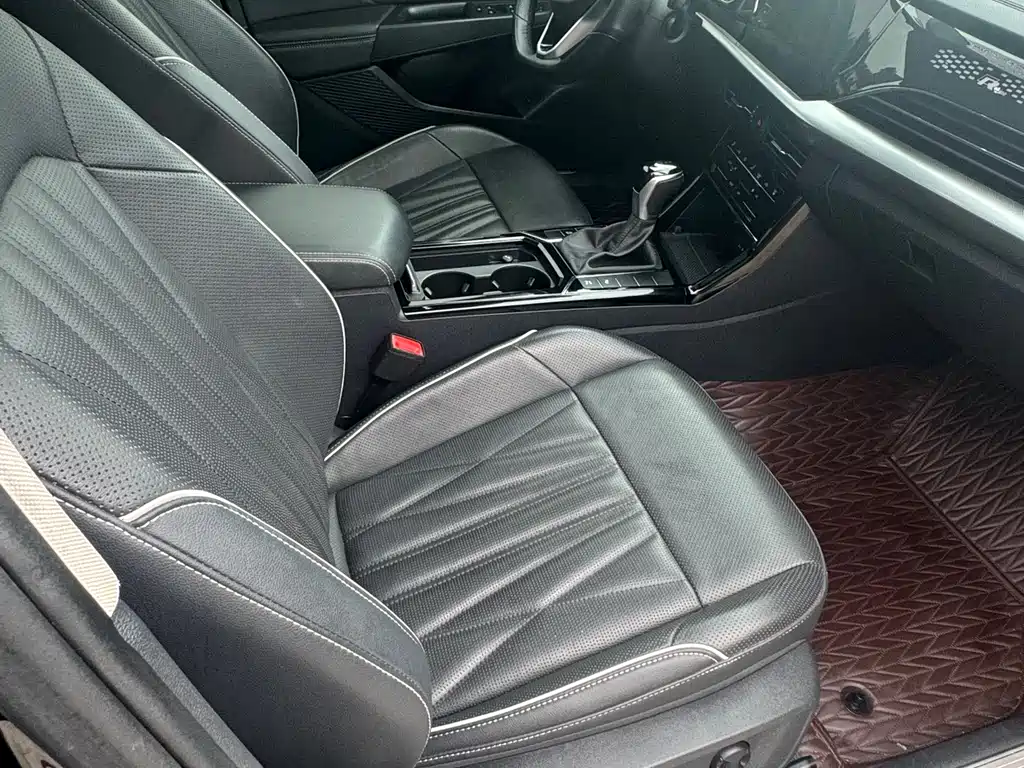 Volkswagen Passat 2023 — фото 18