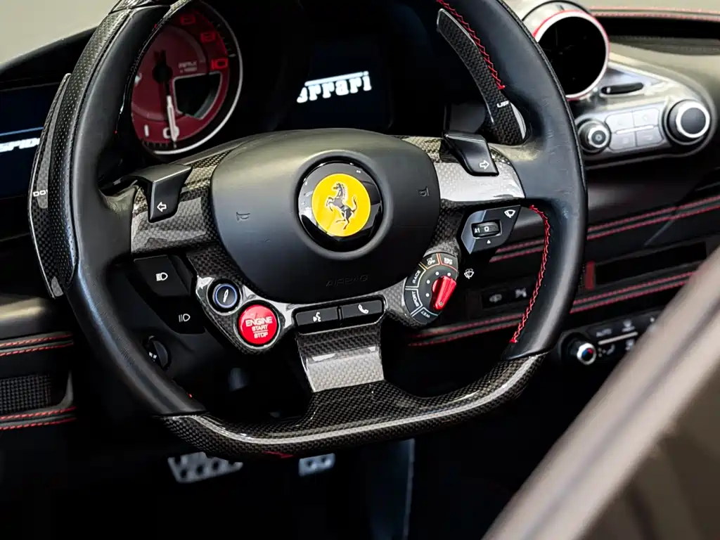 Ferrari F8 2022 — фото 13
