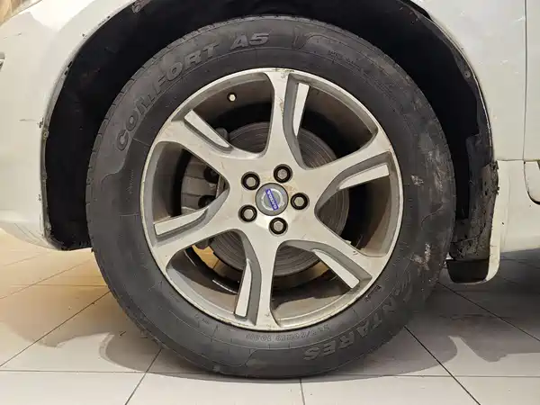 Volvo XC60 2015