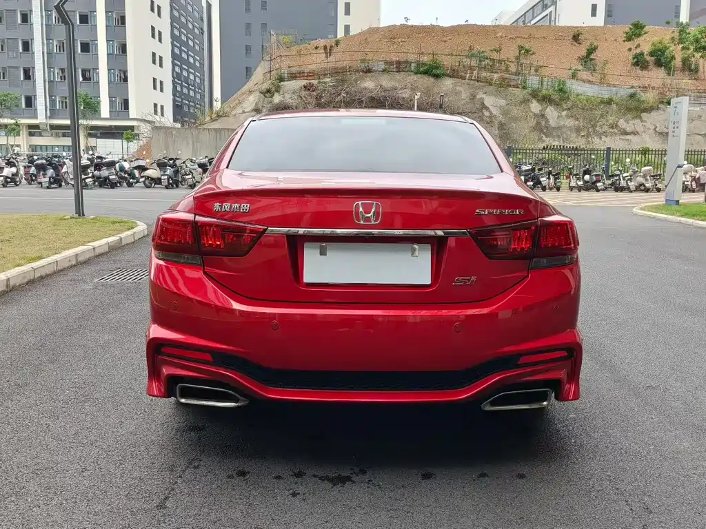 Honda Spirior 2015 — фото 8