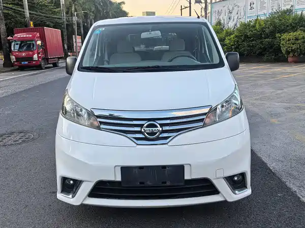 Nissan NV200 2017