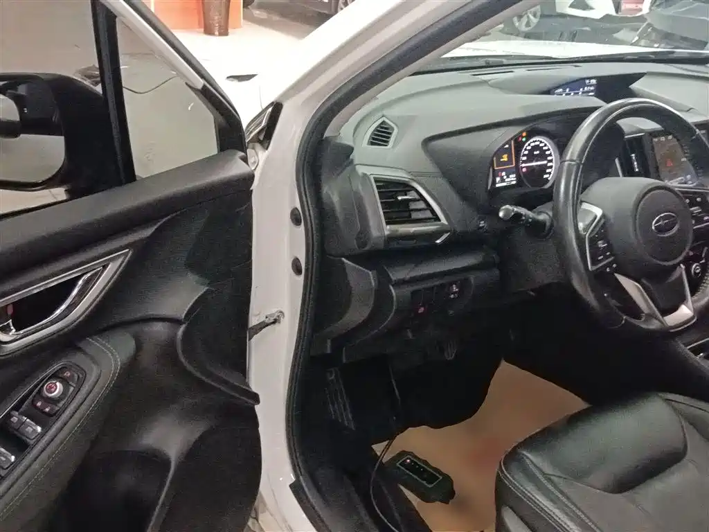 Subaru Forester 2019 — фото 12