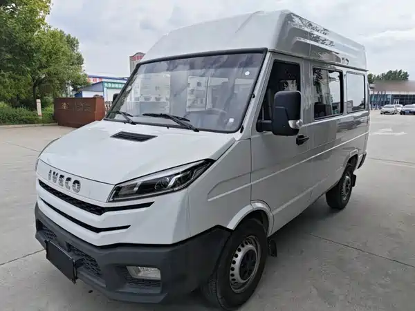 Iveco Proud 2024